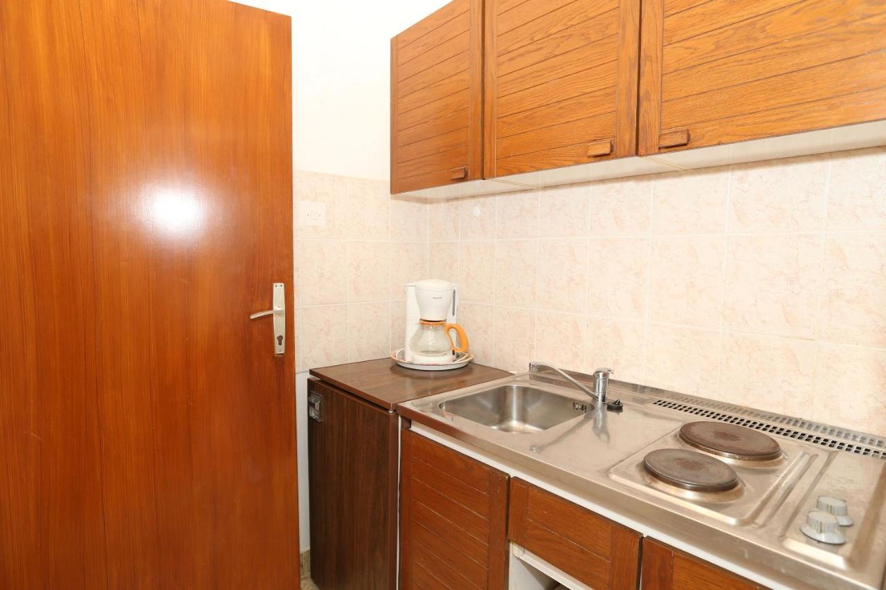 Apartments Fam Tomasic Baška Exterior foto