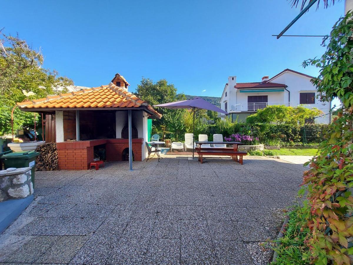 Apartments Fam Tomasic Baška Exterior foto